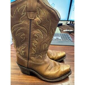 Girls old west boots super cute still 12.5
